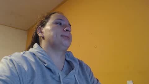 Snapshot of miaabrownn chatting on February 19, 11:57 pm MIA online show from February 19, 11:57 pm