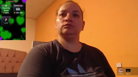 Snapshot of miaabrownn chatting on March 4, 6:50 pm MIA online show from March 4, 6:50 pm