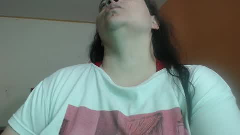 Snapshot of miaabrownn chatting on February 27, 8:31 pm MIA online show from February 27, 8:31 pm