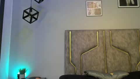 miaakittyy online show from August 1, 11:31 am