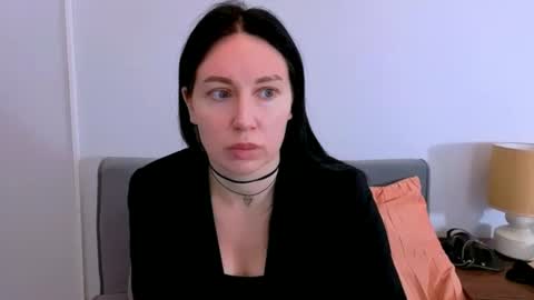 Snapshot of miaalluring chatting on March 3, 4:13 pm Mia online show from March 3, 4:13 pm