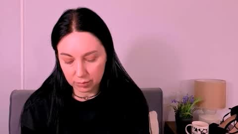 Snapshot of miaalluring chatting on April 23, 3:36 pm Mia online show from April 23, 3:36 pm