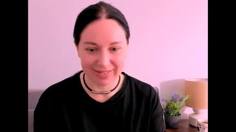 Snapshot of miaalluring chatting on April 28, 3:28 pm Mia online show from April 28, 3:28 pm