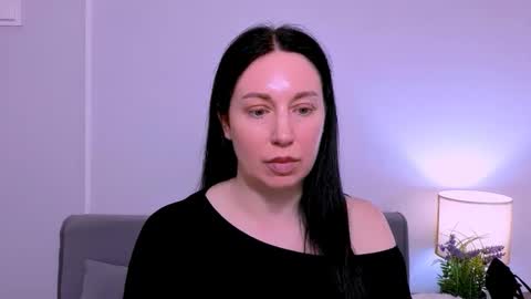 Snapshot of miaalluring chatting on May 11, 4:37 pm Mia online show from May 11, 4:37 pm