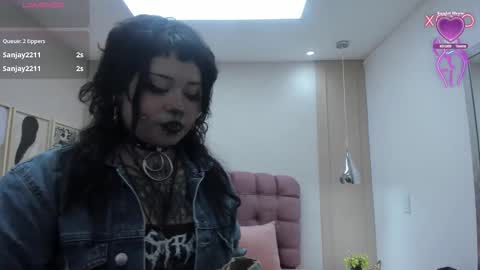 Snapshot of miaamane chatting on March 12, 1:01 am Mia online show from March 12, 1:01 am