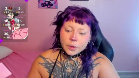 Snapshot of miaamane02 chatting on April 22, 1:12 pm Mia online show from April 22, 1:12 pm