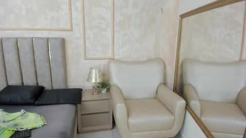 Snapshot of miaasummer chatting on February 5, 11:37 am Miaasummer online show from February 5, 11:37 am