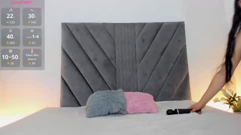 Snapshot of miaatorres_ chatting on August 3, 11:48 am miaatorres_ online show from August 3, 11:48 am
