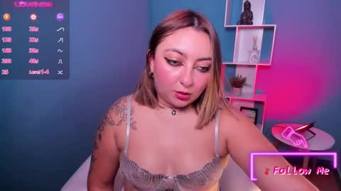 Snapshot of miaawild chatting on January 31, 8:54 pm Andrea online show from January 31, 8:54 pm