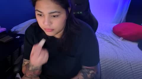 Mia online show from February 10, 2:15 am