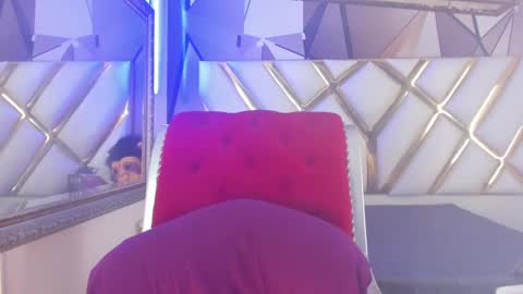 Snapshot of miacapucci1 chatting on February 27, 1:05 am online show from February 27, 1:05 am