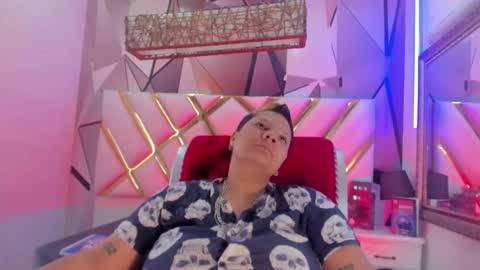 Snapshot of miacapucci1 chatting on March 8, 1:47 pm online show from March 8, 1:47 pm