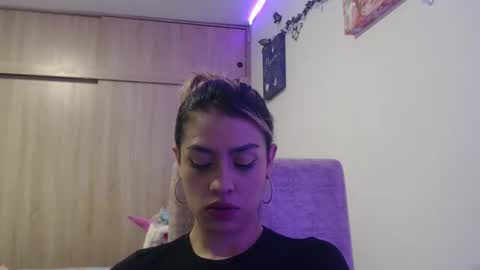 Snapshot of miacollings1 chatting on October 26, 3:34 am Miia  online show from October 26, 3:34 am