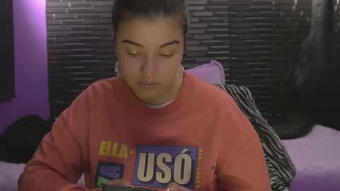 Snapshot of miadimota chatting on January 11, 2:38 am Mia online show from January 11, 2:38 am