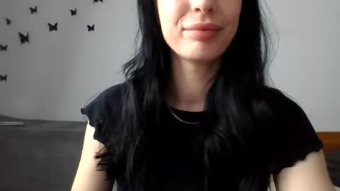 Mia online show from June 12, 10:08 pm