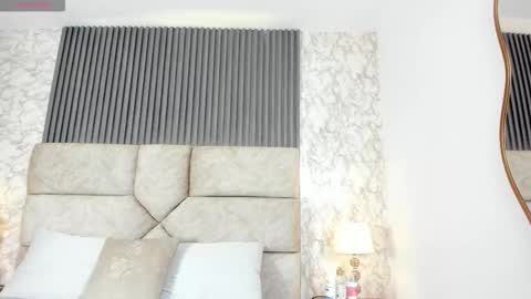 miagomezx online show from October 9, 9:46 pm