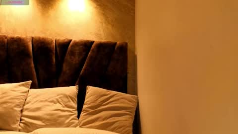 miagomezx online show from February 21, 8:10 pm