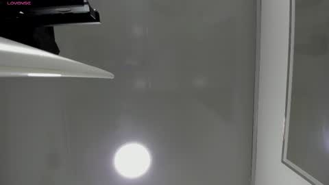 Snapshot of miah_bigboobs chatting on March 12, 11:20 am Miah Collins online show from March 12, 11:20 am