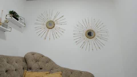 Snapshot of miah_bigboobs chatting on February 6, 6:44 pm Miah Collins online show from February 6, 6:44 pm