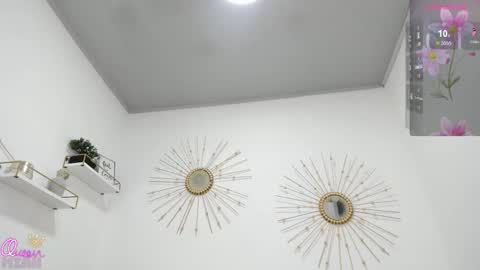 Snapshot of miah_bigboobs chatting on February 23, 6:05 pm Miah Collins online show from February 23, 6:05 pm