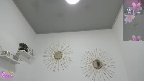 Snapshot of miah_bigboobs chatting on March 2, 6:15 pm Miah Collins online show from March 2, 6:15 pm