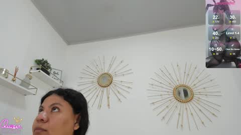 Snapshot of miah_bigboobs chatting on May 18, 1:50 pm Miah Collins online show from May 18, 1:50 pm