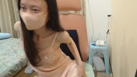 miahchan68 online show from March 4, 8:04 pm