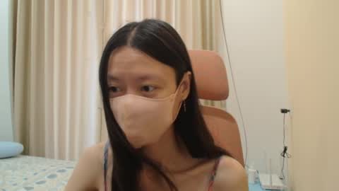 miahchan68 online show from April 2, 2:42 am