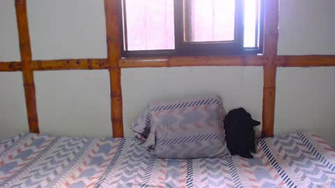 Mia  Sam online show from September 24, 6:33 pm