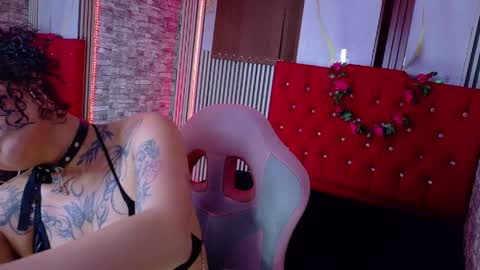 MIA VELEZ online show from April 10, 4:06 am