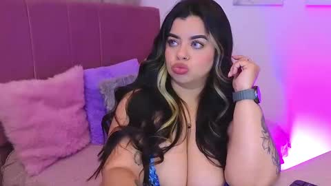 Miah Joness online show from September 16, 10:44 pm