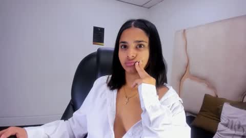 miahsex69 online show from October 20, 2:45 am