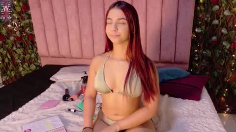 Mia online show from March 15, 3:07 pm