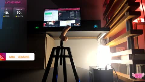 Mia online show from January 29, 10:11 pm