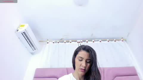 Snapshot of miajhonsonx chatting on May 7, 1:49 pm miajhonsonx online show from May 7, 1:49 pm
