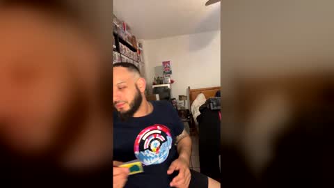 Mark online show from April 12, 4:06 am