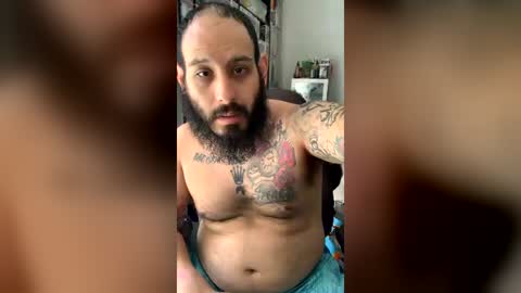 Snapshot of miaking chatting on June 22, 7:00 pm Mark online show from June 22, 7:00 pm