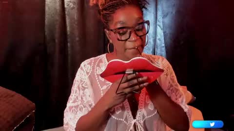 Mia online show from April 14, 12:05 am