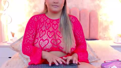 Mia online show from April 9, 4:34 am