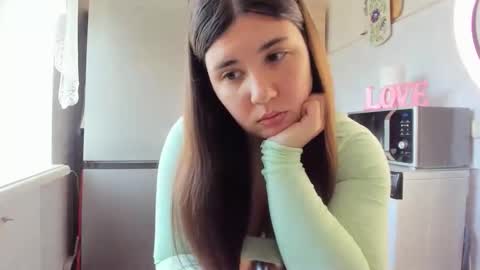 MiaMarrone online show from May 3, 7:36 am