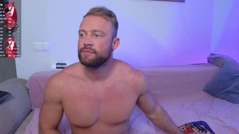 BestMarriedCouple online show from September 23, 5:32 am