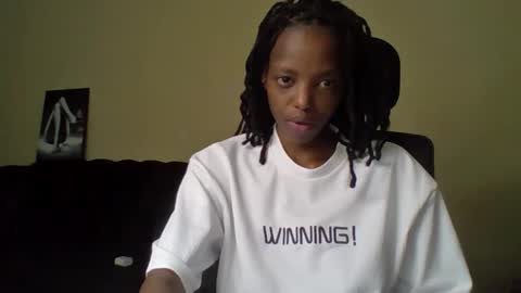 Muffin online show from April 12, 6:46 pm