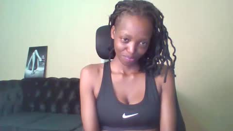 Snapshot of miami_muffin chatting on April 20, 1:58 pm Muffin online show from April 20, 1:58 pm