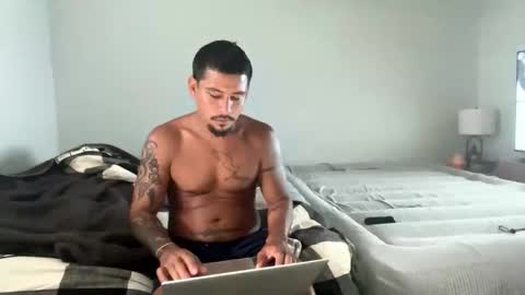 Snapshot of miamiclos1 chatting on May 30, 1:08 pm miamiclos1 online show from May 30, 1:08 pm