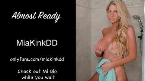 Snapshot of miamilfs chatting on May 30, 2:03 pm Mia online show from May 30, 2:03 pm