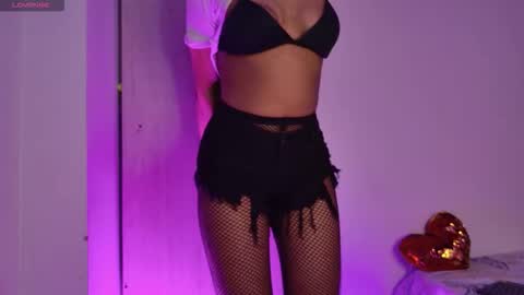 Snapshot of miamiller188 chatting on November 6, 12:33 am Mia Miller online show from November 6, 12:33 am