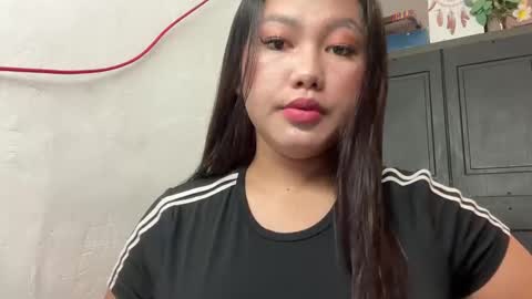 Snapshot of miamore_avida chatting on May 4, 3:35 am miamore_avida online show from May 4, 3:35 am
