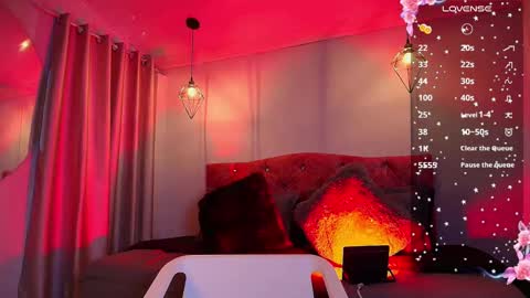 miaoconell online show from October 8, 9:23 pm