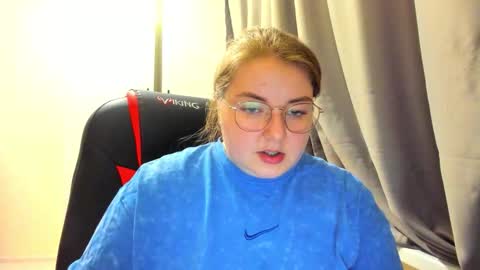 Snapshot of miapisa chatting on October 16, 3:02 pm miapisa online show from October 16, 3:02 pm