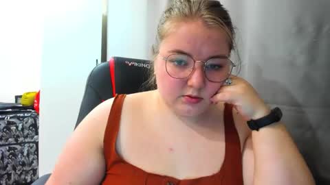 Snapshot of miapisa chatting on October 20, 12:38 pm miapisa online show from October 20, 12:38 pm